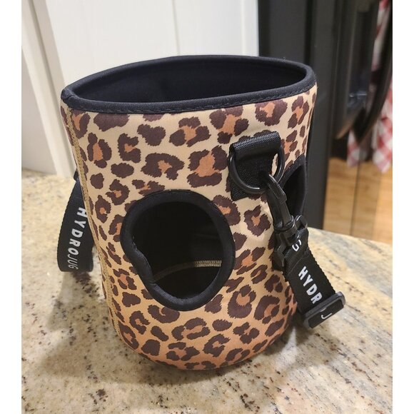 HydroJug Sleeve 73oz Leopard Print 2 pockets And Adjustable Strap - Picture 2 of 6
